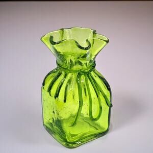 Vintage Green Art Glass Vase Heavy Mold Blown Scalloped Top Ribbed 5.5 Inch